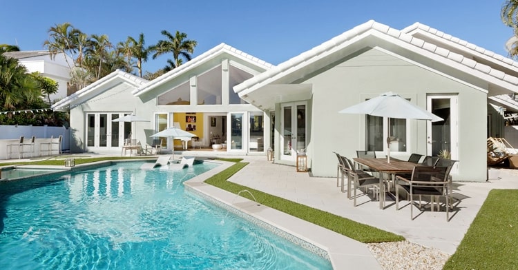 Unique Contemporary Estate Overlooking Intracoastal Waterway (1)